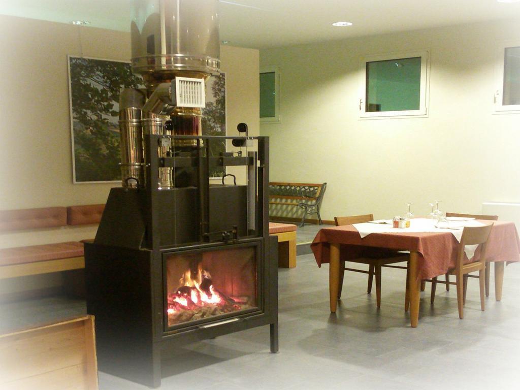 Agriturismo Mezzaluna Otel Montalto Pavese Dış mekan fotoğraf